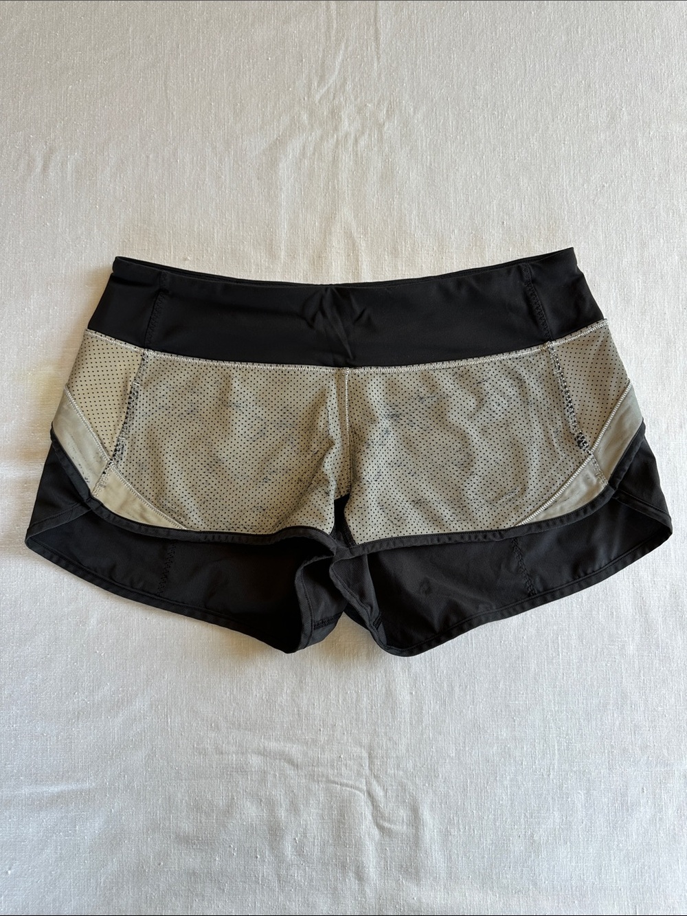 Lululemon Speed Short Reflective Silver / Black 6
